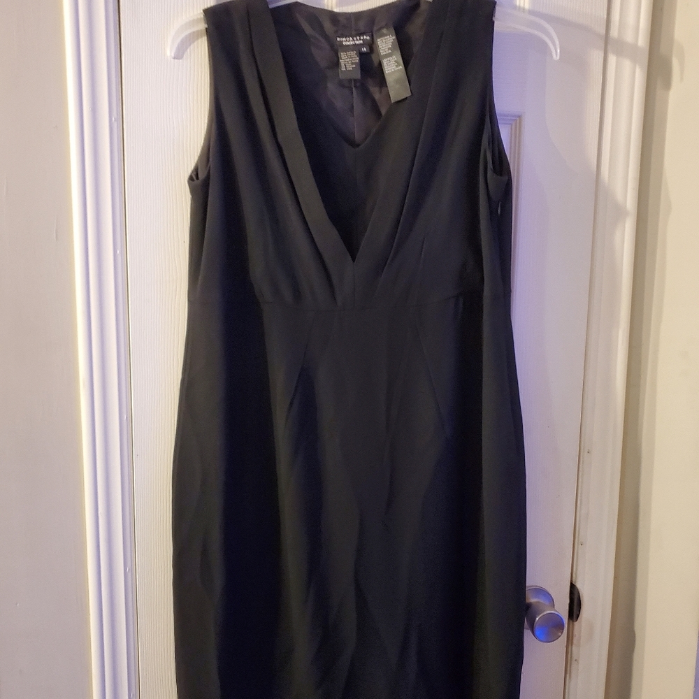 ✨3/$35✨ Doncaster black dress